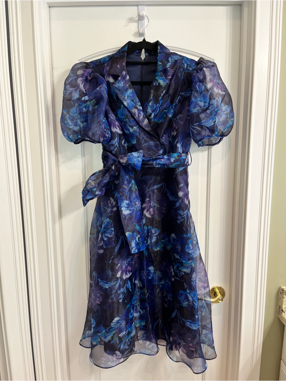 julia jordan Navy and Blue Floral Puff-Sleeve Wrap Midi Dress
